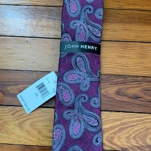 Purple paisley tie